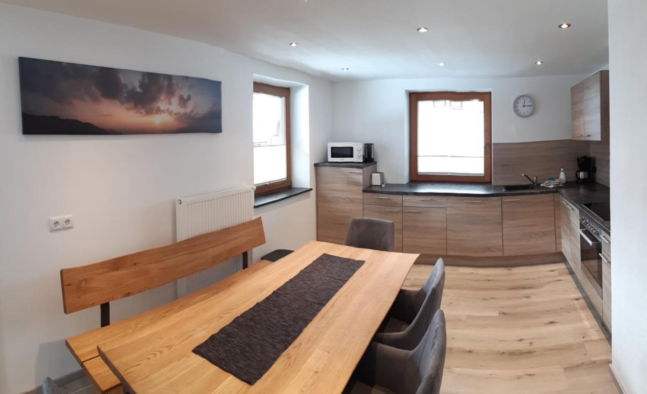 Haus Hell Apartment Mayrhofen Ngoại thất bức ảnh